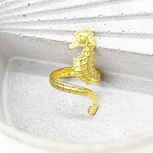 Gold Seahorse Ring